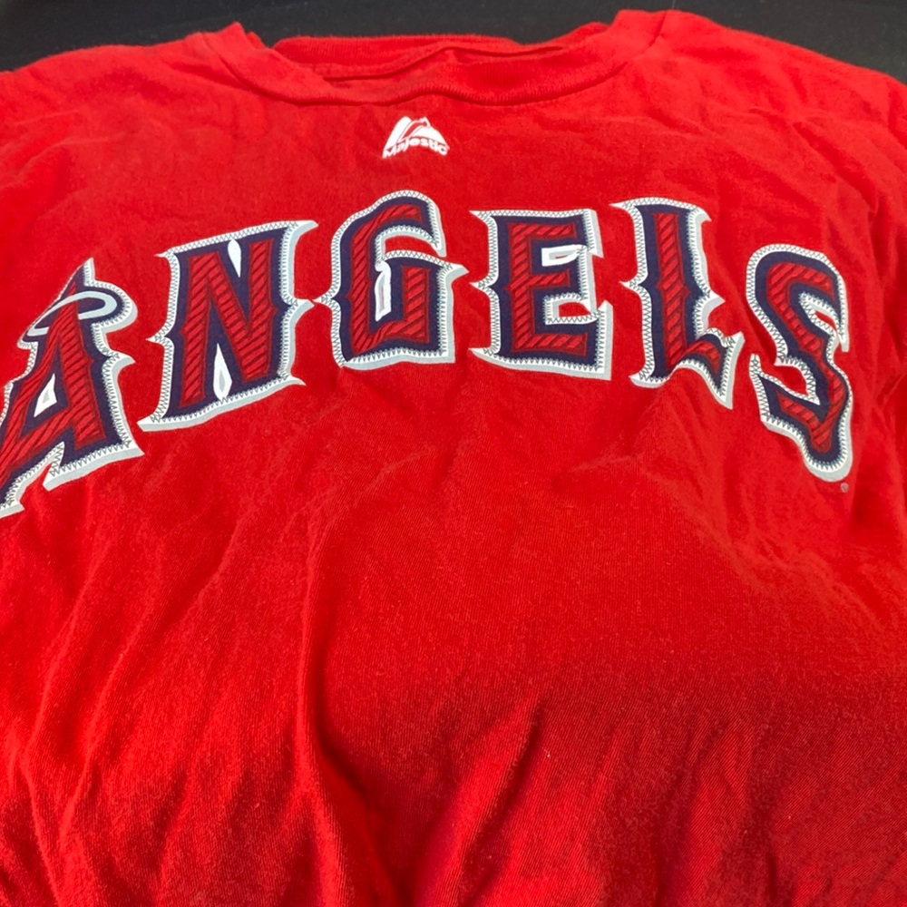 I bought it to go to an angels game but never actually wore it.